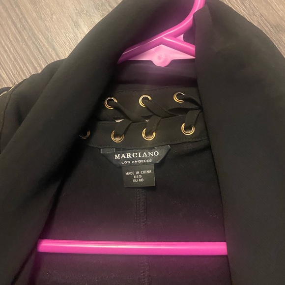 Beautiful Marciano Bodysuit Blouse - Like New - Picture 5 of 6